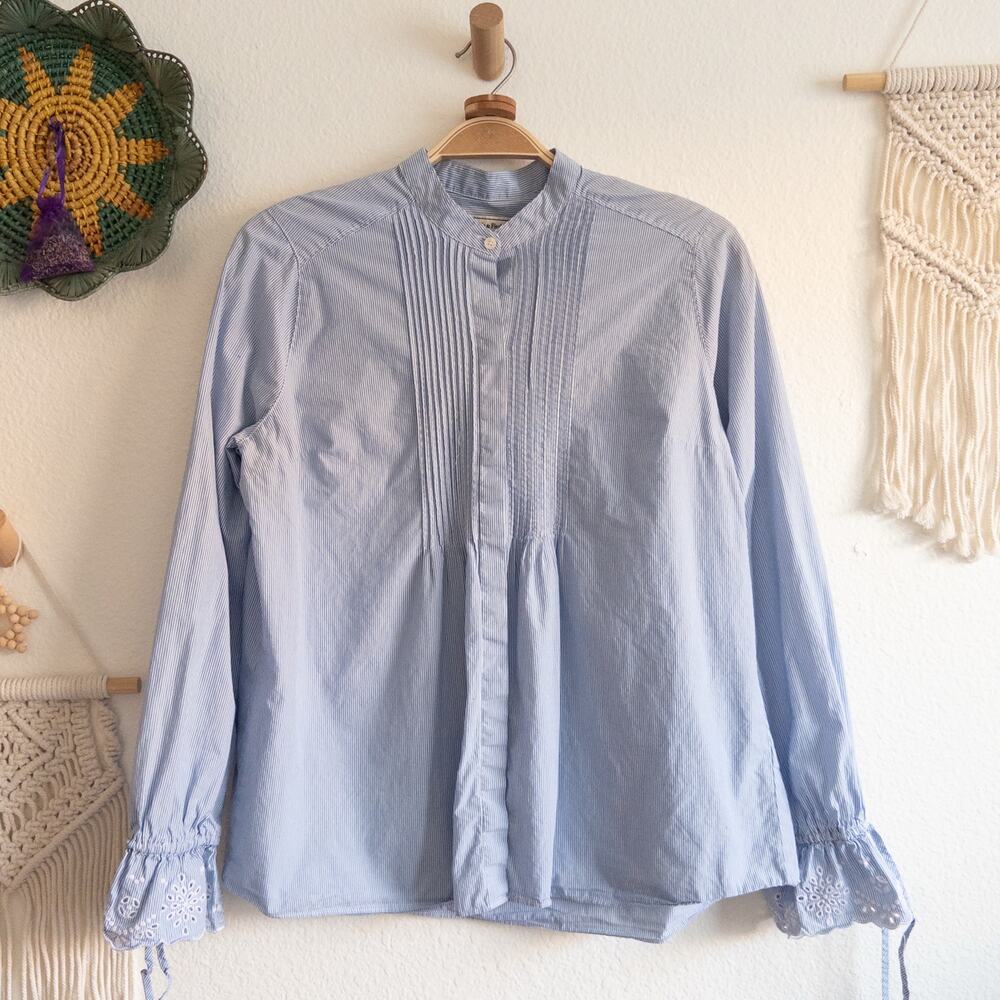 Abercrombie & Fitch Light Blue White Pinstripes Bell Cuffs Button-Up Top Large